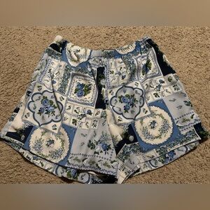 Abercrombie & Fitch Blue and White Patterned Women Shorts